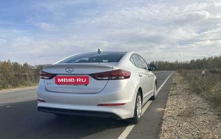 Hyundai Elantra VI рестайлинг, 2017 год, 1 650 000 рублей, 6 фотография