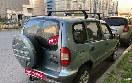 Chevrolet Niva I рестайлинг, 2004 год, 120 000 рублей, 3 фотография