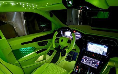 Lamborghini Urus I, 2024 год, 85 000 000 рублей, 16 фотография