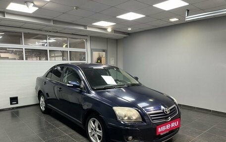 Toyota Avensis III рестайлинг, 2006 год, 840 000 рублей, 3 фотография