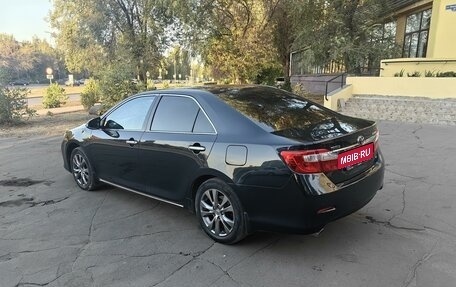 Toyota Camry, 2013 год, 2 960 000 рублей, 4 фотография