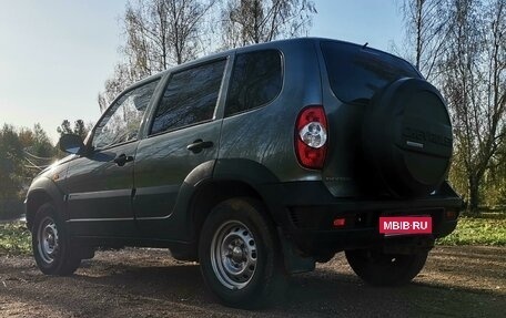 Chevrolet Niva I рестайлинг, 2009 год, 650 000 рублей, 7 фотография