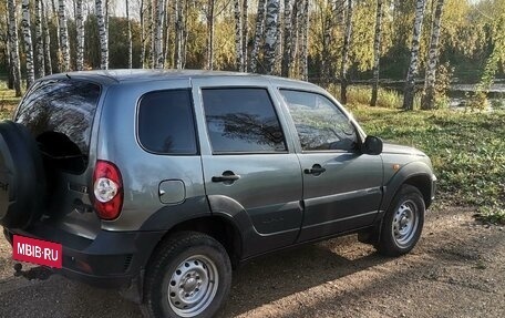 Chevrolet Niva I рестайлинг, 2009 год, 650 000 рублей, 9 фотография