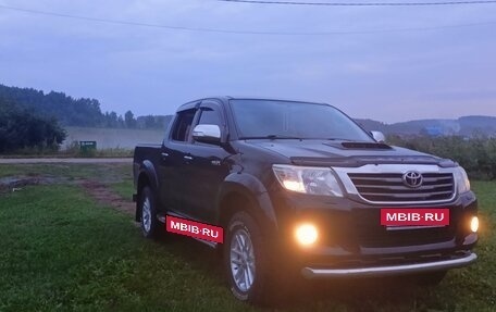 Toyota Hilux VII, 2012 год, 2 500 000 рублей, 9 фотография