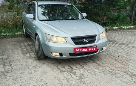 Hyundai Sonata VI, 2006 год, 750 000 рублей, 3 фотография