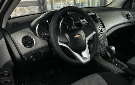 Chevrolet Cruze II, 2011 год, 889 000 рублей, 8 фотография