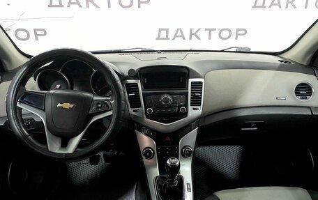 Chevrolet Cruze II, 2012 год, 719 000 рублей, 8 фотография