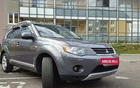 Mitsubishi Outlander III рестайлинг 3, 2007 год, 1 350 000 рублей, 4 фотография