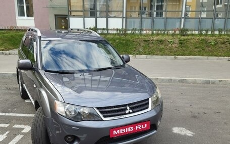 Mitsubishi Outlander III рестайлинг 3, 2007 год, 1 350 000 рублей, 5 фотография