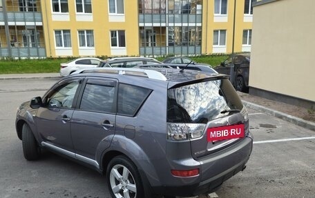 Mitsubishi Outlander III рестайлинг 3, 2007 год, 1 350 000 рублей, 6 фотография