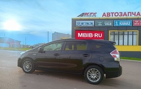 Toyota Prius Alpha I (ZVW40/41), 2015 год, 1 555 000 рублей, 6 фотография