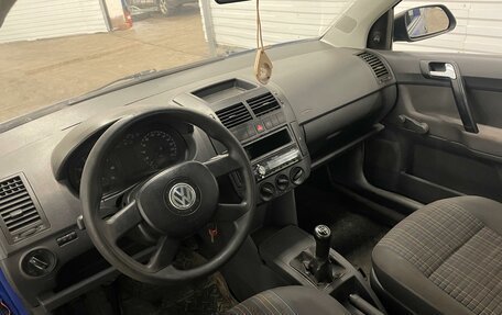 Volkswagen Polo IV рестайлинг, 2005 год, 305 000 рублей, 3 фотография