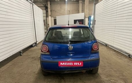 Volkswagen Polo IV рестайлинг, 2005 год, 305 000 рублей, 6 фотография