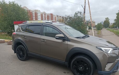 Toyota RAV4, 2018 год, 2 890 000 рублей, 8 фотография