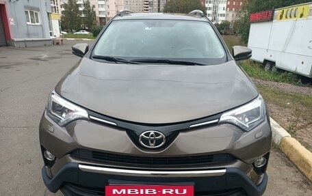 Toyota RAV4, 2018 год, 2 890 000 рублей, 7 фотография