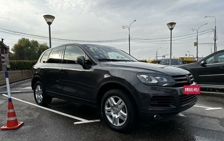 Volkswagen Touareg III, 2010 год, 2 000 000 рублей, 3 фотография