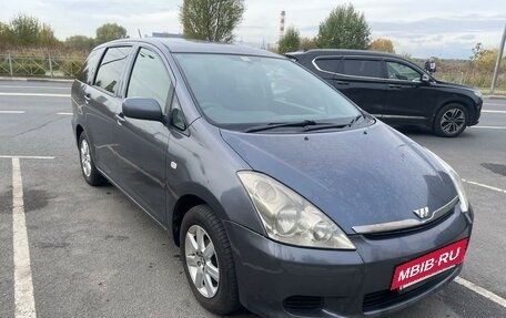 Toyota Wish II, 2003 год, 765 000 рублей, 2 фотография