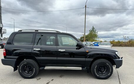 Toyota Land Cruiser 100 рестайлинг 2, 2004 год, 2 849 000 рублей, 4 фотография