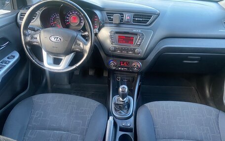 KIA Rio III рестайлинг, 2012 год, 740 000 рублей, 10 фотография