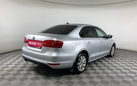 Volkswagen Jetta VI, 2013 год, 1 020 000 рублей, 5 фотография