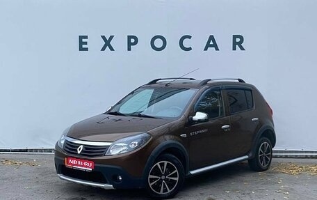 Renault Sandero I, 2013 год, 880 000 рублей, 1 фотография