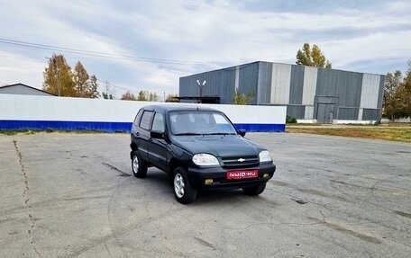 Chevrolet Niva I рестайлинг, 2003 год, 265 000 рублей, 1 фотография