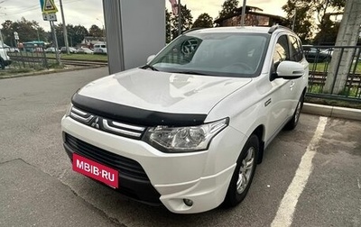 Mitsubishi Outlander III рестайлинг 3, 2013 год, 1 699 000 рублей, 1 фотография