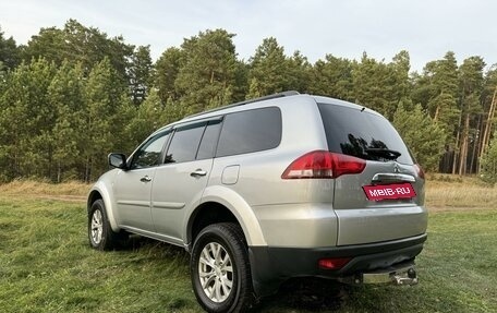 Mitsubishi Pajero Sport II рестайлинг, 2014 год, 1 900 000 рублей, 2 фотография