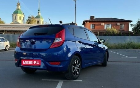 Hyundai Solaris II рестайлинг, 2012 год, 800 000 рублей, 17 фотография