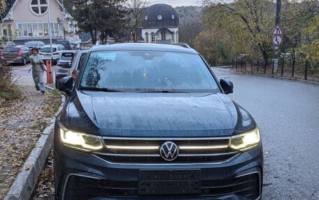 Volkswagen Tiguan II, 2021 год, 4 600 000 рублей, 25 фотография