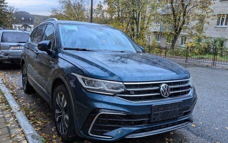 Volkswagen Tiguan II, 2021 год, 4 600 000 рублей, 28 фотография