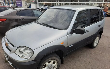 Chevrolet Niva I рестайлинг, 2011 год, 550 000 рублей, 5 фотография