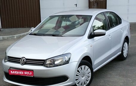 Volkswagen Polo VI (EU Market), 2011 год, 810 000 рублей, 3 фотография