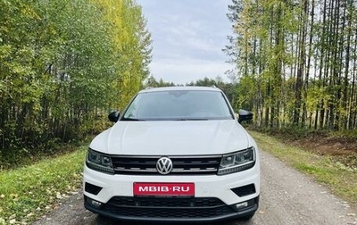 Volkswagen Tiguan II, 2019 год, 2 800 000 рублей, 1 фотография