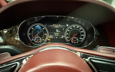 Bentley Bentayga I, 2018 год, 13 800 000 рублей, 13 фотография