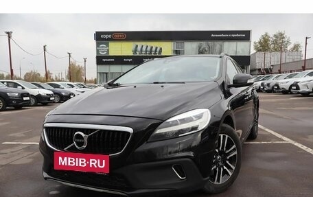 Volvo V40 Cross Country I, 2017 год, 1 850 000 рублей, 1 фотография