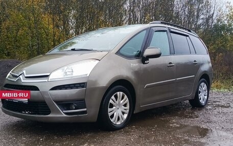 Citroen C4 Picasso II рестайлинг, 2012 год, 850 000 рублей, 3 фотография