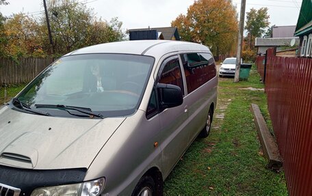 Hyundai H-1 II рестайлинг, 2002 год, 1 100 000 рублей, 3 фотография