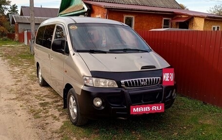 Hyundai H-1 II рестайлинг, 2002 год, 1 100 000 рублей, 2 фотография