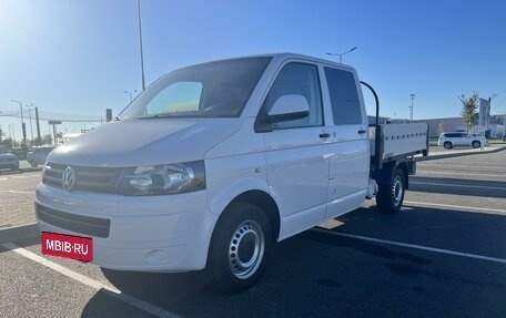 Volkswagen Transporter T5 рестайлинг, 2013 год, 2 650 000 рублей, 4 фотография