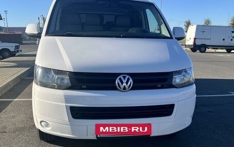 Volkswagen Transporter T5 рестайлинг, 2013 год, 2 650 000 рублей, 5 фотография