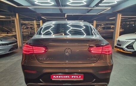 Mercedes-Benz GLC Coupe, 2018 год, 5 200 000 рублей, 4 фотография