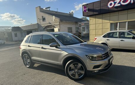 Volkswagen Tiguan II, 2017 год, 2 500 000 рублей, 2 фотография