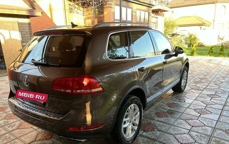 Volkswagen Touareg III, 2011 год, 3 350 000 рублей, 4 фотография