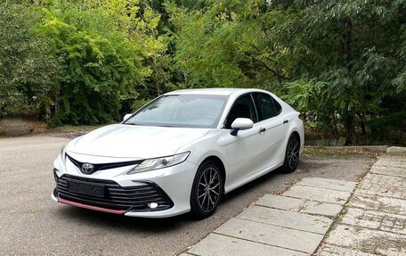 Toyota Camry, 2018 год, 3 100 000 рублей, 3 фотография