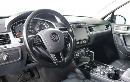 Volkswagen Touareg III, 2016 год, 3 898 000 рублей, 14 фотография