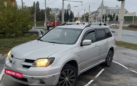 Mitsubishi Outlander III рестайлинг 3, 2003 год, 560 000 рублей, 4 фотография