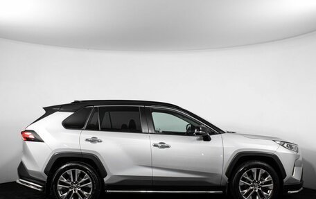 Toyota RAV4, 2021 год, 4 990 000 рублей, 5 фотография