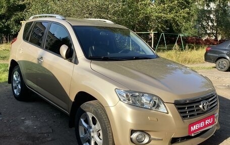 Toyota RAV4, 2011 год, 1 700 000 рублей, 3 фотография