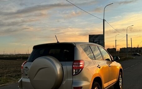 Toyota RAV4, 2010 год, 1 750 000 рублей, 2 фотография